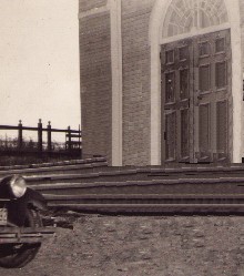 Le cimetière déménage